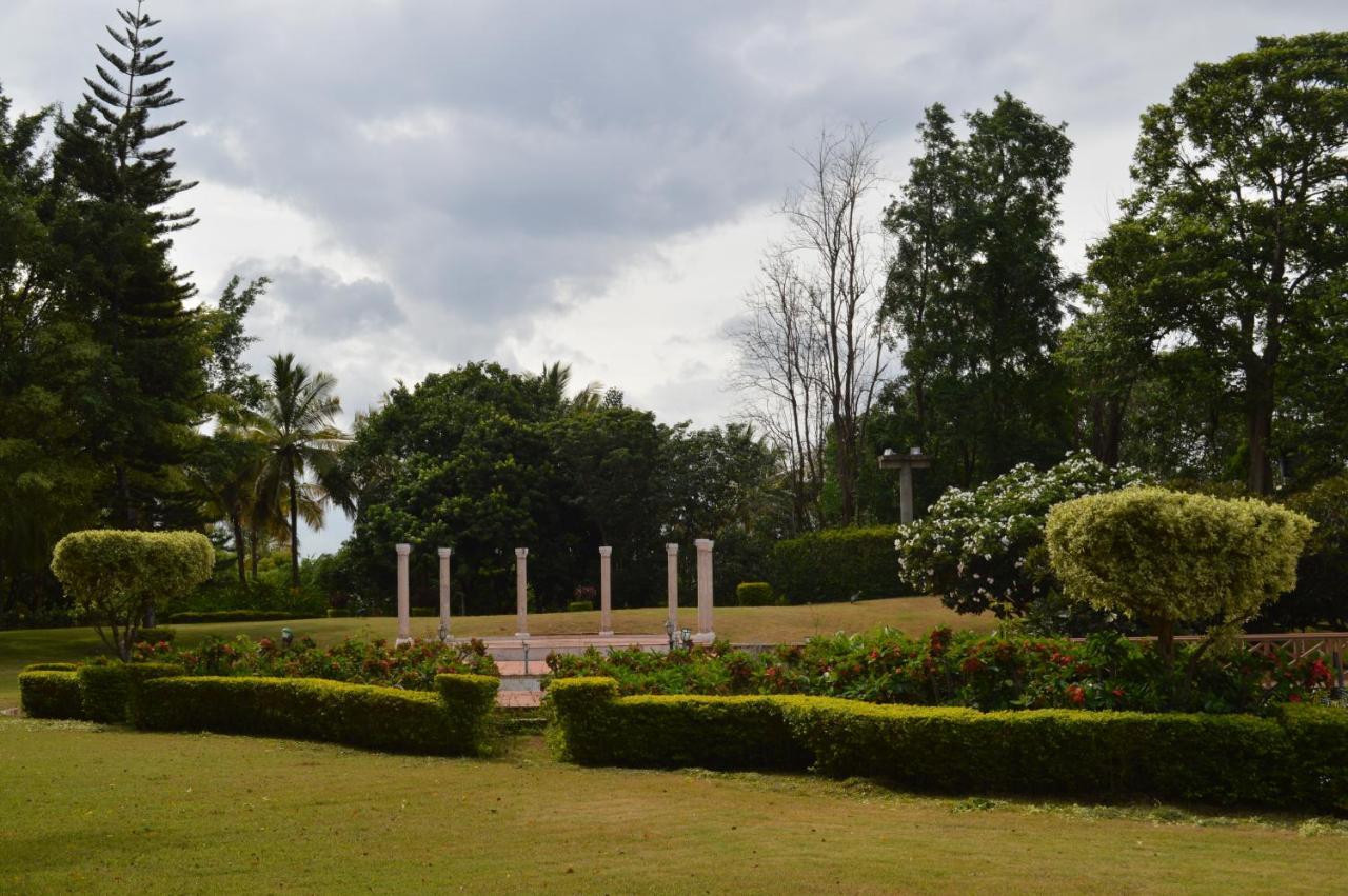 The Fiori Resorts Dod Ballāpur Extérieur photo